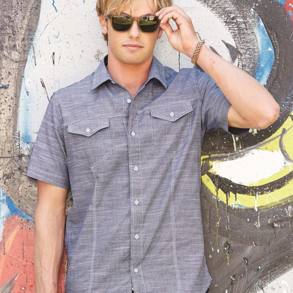 Men's Textured Solid Short Sleeve Shirt Thumbnail